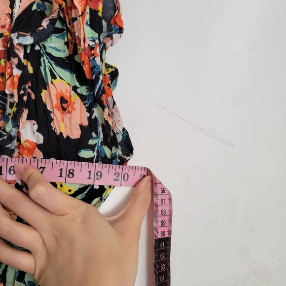 Lucky Brand Orange Floral Flutter Short Sleeve Plunge V Neck Romper Shorts Med - Picture 9 of 12